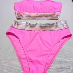 NWOT Hot pink 💗 Swimsuit 🩱 2 piece Padded cups